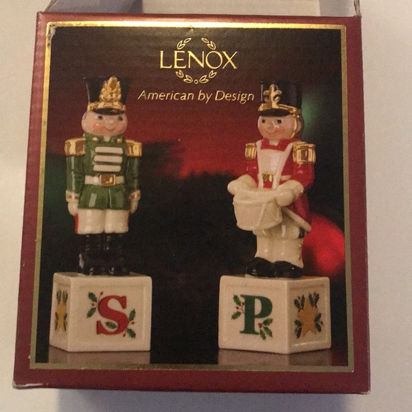 Lenox Salt and Pepper Shaker - toy soldiers - Picture 10 of 13